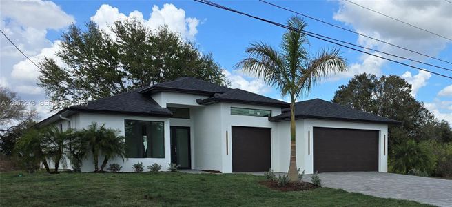 New construction Single-Family house 728 N Laplata Ave, Lehigh Acres, FL 33974 - image