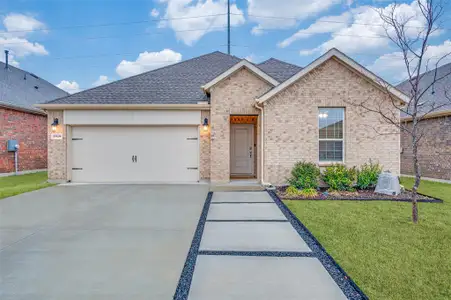 New construction Single-Family house 2818 Moccasin Ln, Aubrey, TX 76227 null- photo 0 0