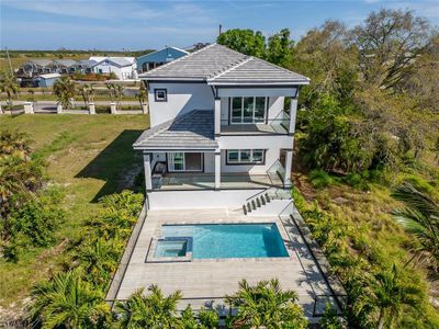 New construction Single-Family house 548 Estuary Shore Lane, Apollo Beach, FL 33572 - photo 78 78