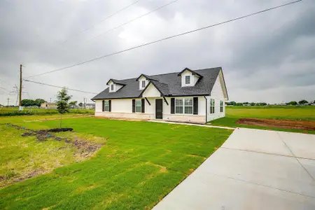 New construction Single-Family house 5617 High Plains Trl, Joshua, TX 76058 null- photo 0
