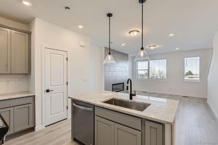 New construction Townhouse house 374 N Geneva St, Aurora, CO 80010 null- photo 7 7