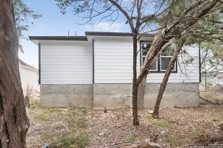 New construction Single-Family house 845 Tee, Spring Branch, TX 78070 - image