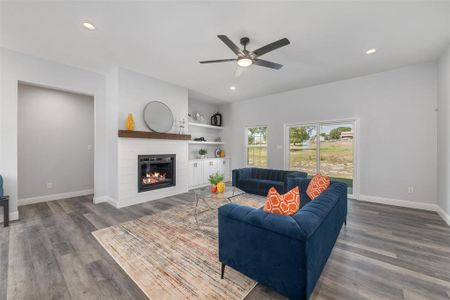 New construction Single-Family house 1013 Don Eve Ct, Azle, TX 76020 - image 6