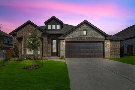 New construction Single-Family house 411 Laurel Ln, Glenn Heights, TX 75154 Cypress II- photo 2 2