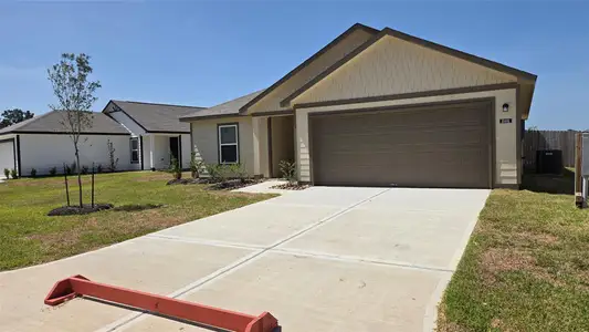 New construction Single-Family house 10481 Sugar Mill Dr, Conroe, TX 77306 - image