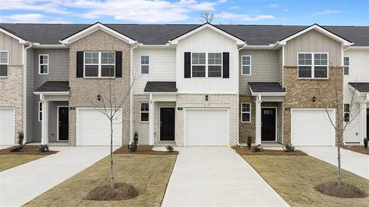 New construction Townhouse house 121 Kenmore Cir, Perry, GA 31069 - image
