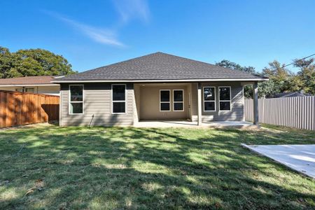 New construction Single-Family house 2513 Laurel St, Grand Prairie, TX 75050 null- photo 0