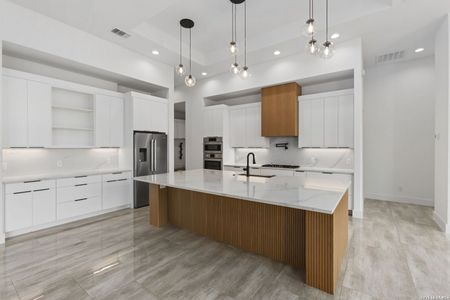 New construction Single-Family house 10907 Nina Rdg, San Antonio, TX 78255 - image 7
