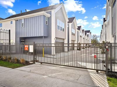 New construction Single-Family house 1013 Erin St, Unit U, Houston, TX 77009 plan 9366 - image