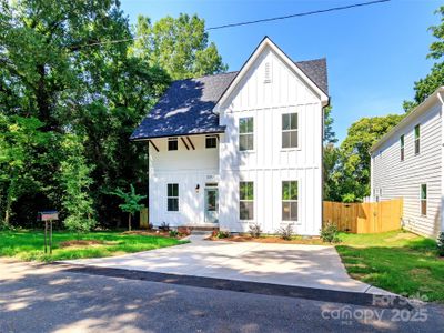 New construction Single-Family house 2501 Elon St, Charlotte, NC 28208 - image