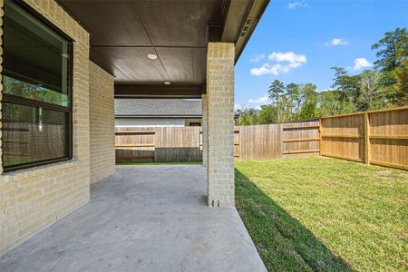 New construction Single-Family house 233 Trapper Creek Dr, Conroe, TX 77384 null- photo 34 34