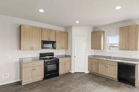 New construction Single-Family house 126 Daylily Dr, Elgin, TX 78621 plan Harvest Ridge 1468 - image 7