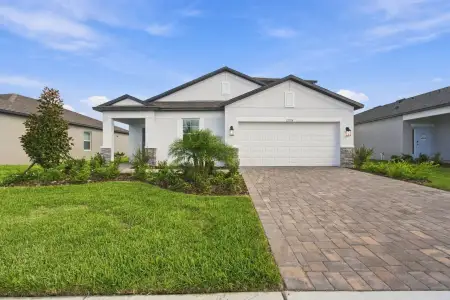 New construction Single-Family house 12304 Stirrup Dr, Dade City, FL 33525 plan Elmhurst Bonus - image