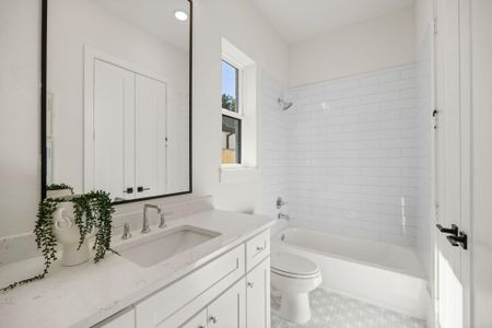 New construction Single-Family house 1749 Parana Dr, Houston, TX 77080 - image 14