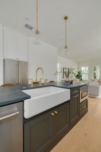 New construction Single-Family house 4027 Haines Rd N, St. Petersburg, FL 33703 - image 9