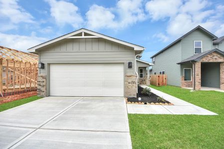 New construction Single-Family house 18714 Loom Dr, Conroe, TX 77306 - image