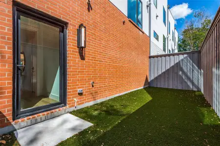 New construction Condo house 3909 Hawthorne Ave, Unit 102, Dallas, TX 75219 - image