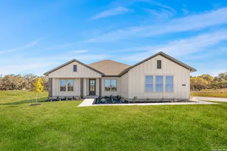 New construction Single-Family house 139 Pradera Rdg, Floresville, TX 78114 - image
