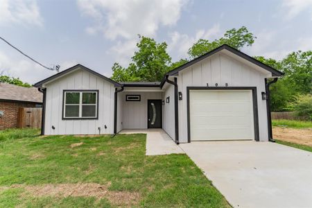 New construction Single-Family house 103 Ross St W, Sulphur Springs, TX 75482 - image