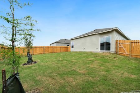 New construction Single-Family house 2051 Powell Pl, Converse, TX 78109 RC Cooper- photo 13 13