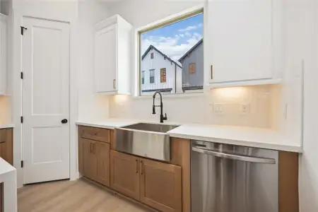 New construction Single-Family house 7807 Amelia Rd, Unit A, Houston, TX 77055 - image 12