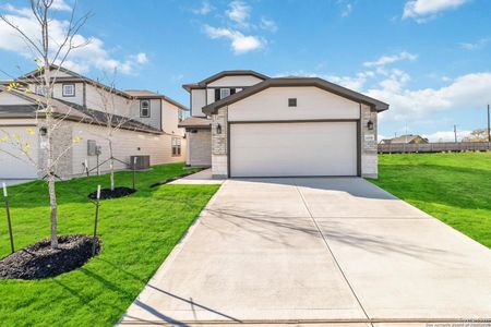 New construction Single-Family house 11118 Hollinger Cir, Converse, TX 78109 Vail- photo 0