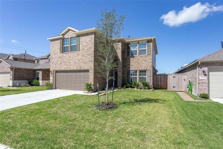 New construction Townhouse house 8918 Grovner Place, Houston, TX 77055 - photo 0