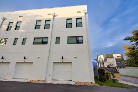 New construction Townhouse house 323 15Th St N, St. Petersburg, FL 33705 - image 4