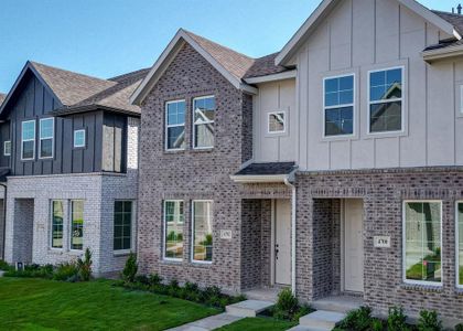 New construction Townhouse house 4702 Sparkling Pathway, Haltom City, TX 76117 - image