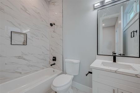 New construction Single-Family house 6840 Del Rio St, Houston, TX 77021 - image 9