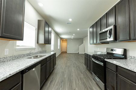 New construction Single-Family house 13778 Sunshine Peak Dr, Willis, TX 77318 Augusta- photo 7 7