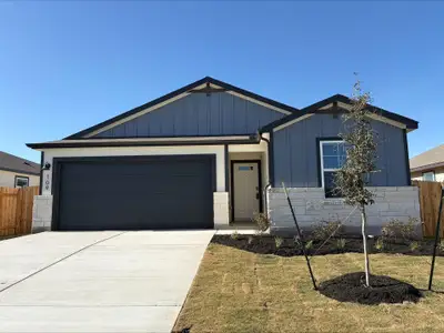 New construction Single-Family house 109 Honey Bee, Jarrell, TX 76537 plan The Gage (801) - image