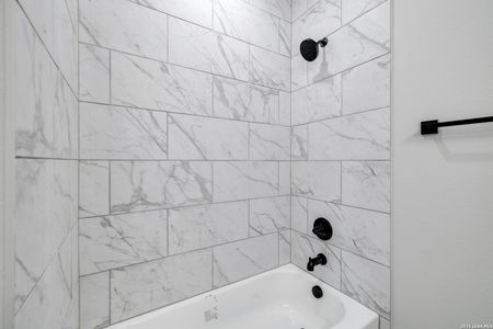 New construction Multi-Family house 6802/6804 Florence Dr, Midlothian, TX 76065 - image 18