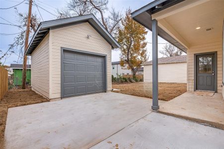 New construction Single-Family house 3608 Latimer St, Dallas, TX 75215 - image