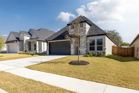 New construction Single-Family house 904 Boston Ln, River Oaks, TX 76114 - image