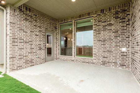 New construction Single-Family house 215 Comanche Trl, Alvarado, TX 76009 Rose III- photo 32 32