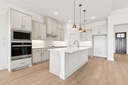 New construction Single-Family house 133 Swan Lake Dr, Waxahachie, TX 75165 - image 11