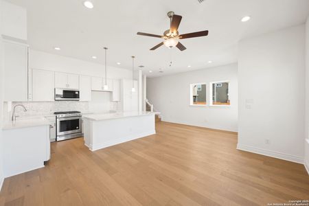 New construction Single-Family house 895 N Academy, New Braunfels, TX 78130 - image 10