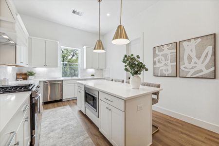 New construction Single-Family house 202 Nagle St, Houston, TX 77003 null- photo 0