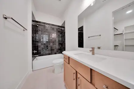 New construction Single-Family house 1135 Lake Pointe Pkwy, Sugar Land, TX 77478 - image 16