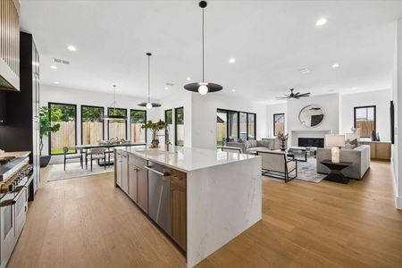 New construction Single-Family house 1710 Gardenia Dr, Houston, TX 77018 - image 4