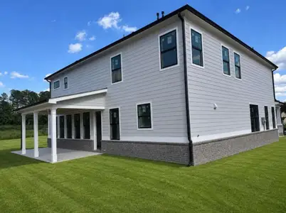 New construction Single-Family house 5587 Meadowstone Walk, Kennesaw, GA 30152 - image 3