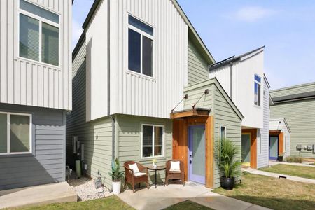 New construction Single-Family house 814 N Bluff Dr, Unit 74, Austin, TX 78745 - image