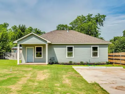 New construction Single-Family house 411 S Ave B, Elgin, TX 78621 - image