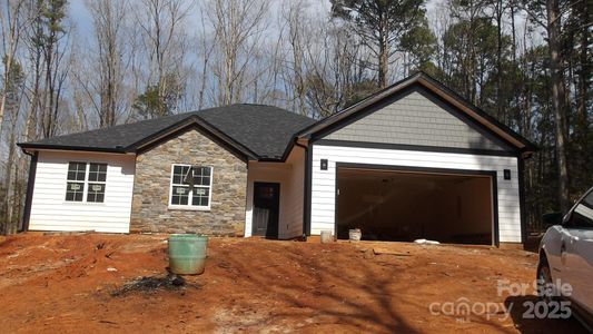 New construction Single-Family house 813 Montreat Dr, Dallas, NC 28034 null- photo 0