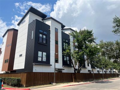New construction Condo house 4208 Live Oak St, Unit 104, Dallas, TX 75204 - image