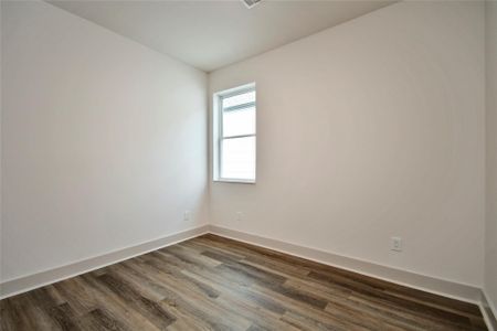 New construction Single-Family house 2104 Diagonal Ln, Houston, TX 77051 - image 17