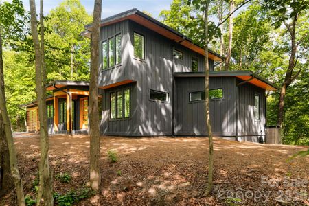 New construction Single-Family house 558 Poplar Crest Dr, Pisgah Forest, NC 28768 - image