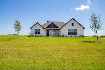 New construction Single-Family house 10640 Winter Wheat Ln, Venus, TX 76084 plan The Rhett - image