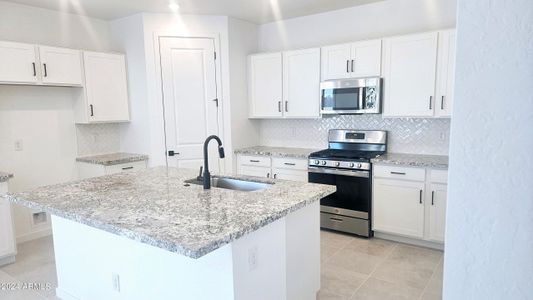 Frontera Lot 11 Kitchen 3